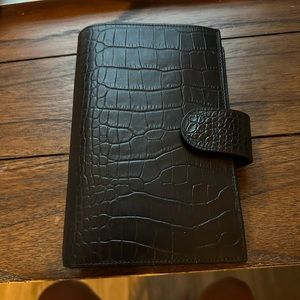 Gillio Personal Ring Planner in Black Croc